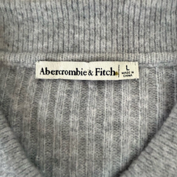 Gray Ribbed Short Sleeve Cardigan - Picture 6 of 6